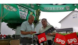 Salih Öztürk und Rolf Becker von links nach rechts